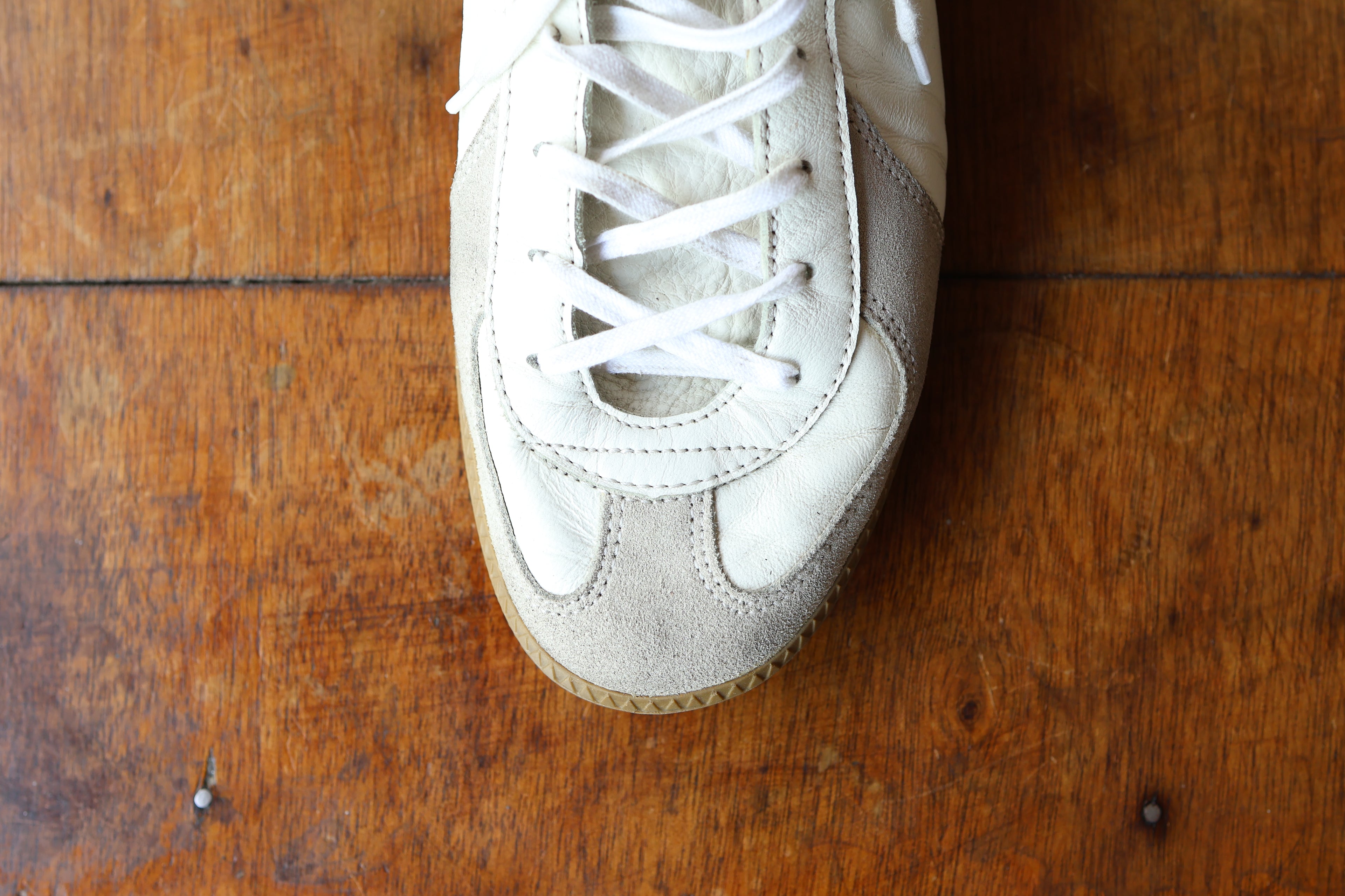 ทำความสะอาด Suede & Nubuck